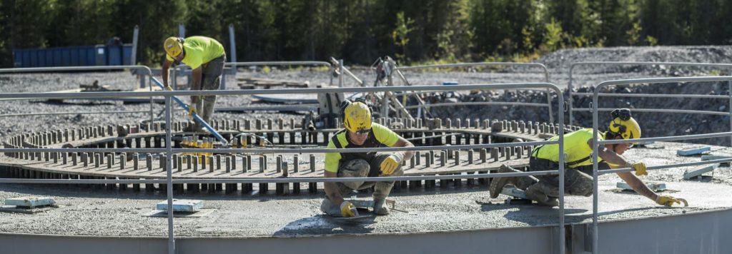 Tuulikaarron Voiman puistojen perustustyöt